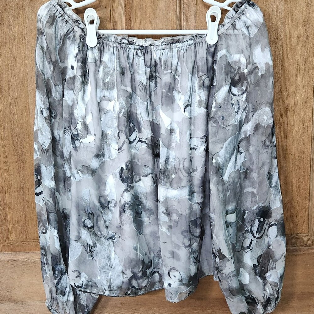 White House Black Market Blouse